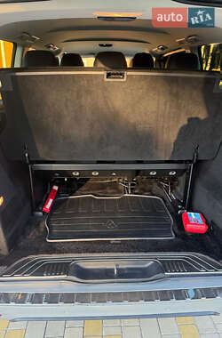 Минивэн Mercedes-Benz V-Class 2020 в Киеве