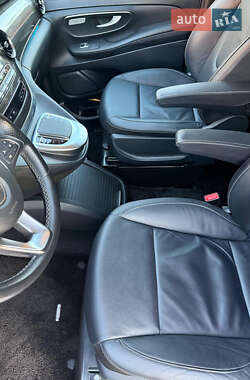 Минивэн Mercedes-Benz V-Class 2020 в 
