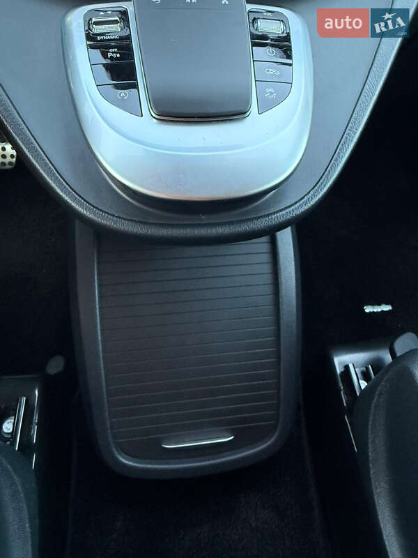 Мінівен Mercedes-Benz V-Class 2020 в Києві