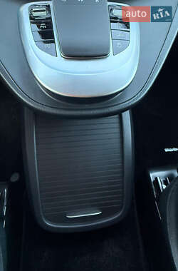 Минивэн Mercedes-Benz V-Class 2020 в 