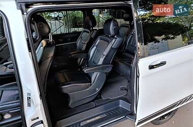 Минивэн Mercedes-Benz V-Class 2015 в 