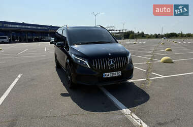 Минивэн Mercedes-Benz V-Class 2023 в 