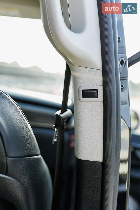 Минивэн Mercedes-Benz V-Class 2020 в Полтаве