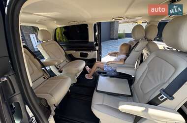 Минивэн Mercedes-Benz V-Class 2016 в 