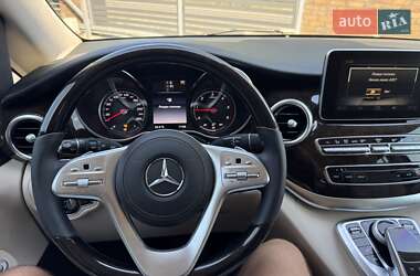 Минивэн Mercedes-Benz V-Class 2016 в 