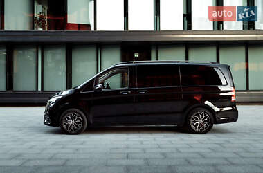 Мінівен Mercedes-Benz V-Class 2020 в Києві