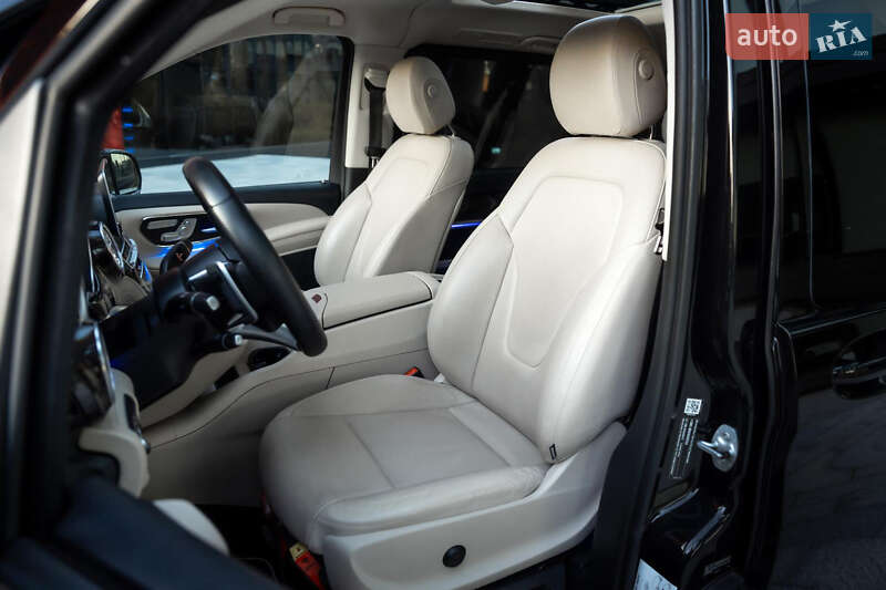 Мінівен Mercedes-Benz V-Class 2020 в Києві