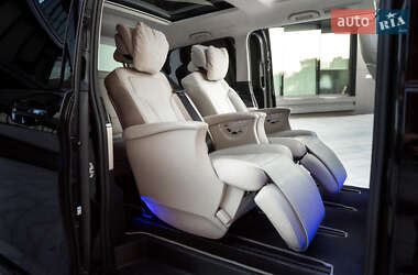 Мінівен Mercedes-Benz V-Class 2020 в Києві