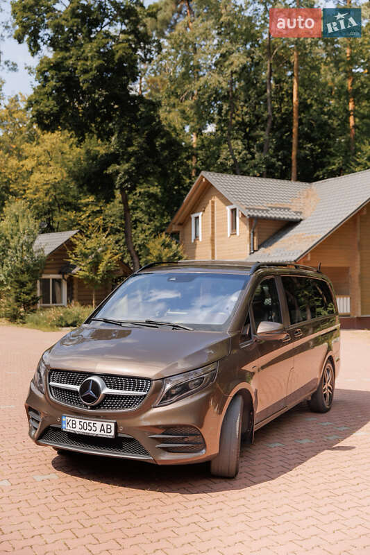 Mercedes-Benz V-Class 2017