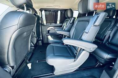 Минивэн Mercedes-Benz V-Class 2017 в 