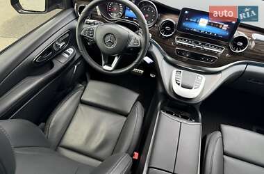 Минивэн Mercedes-Benz V-Class 2022 в  фото 23 Минивэн Mercedes-Benz V-Class 2022 в