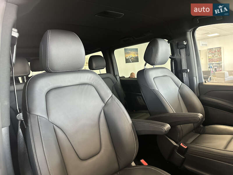 Минивэн Mercedes-Benz V-Class 2023 в Киеве фото 13 Минивэн Mercedes-Benz V-Class 2023 в Киеве