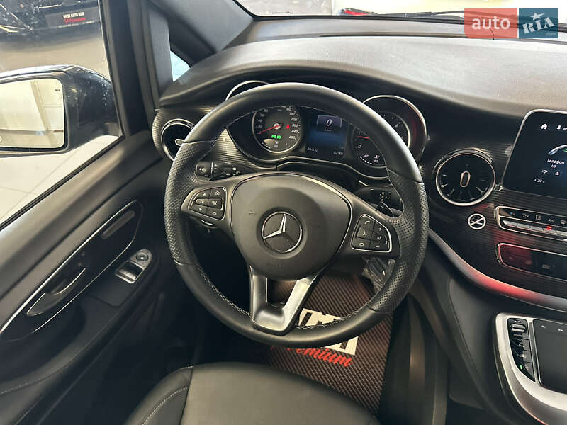 Минивэн Mercedes-Benz V-Class 2023 в Киеве фото 24 Минивэн Mercedes-Benz V-Class 2023 в Киеве