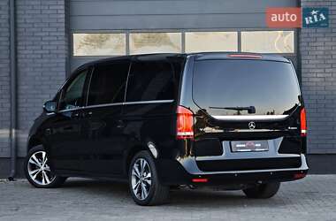 Минивэн Mercedes-Benz V-Class 2015 в 