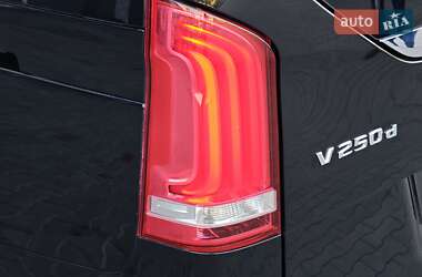 Минивэн Mercedes-Benz V-Class 2015 в 