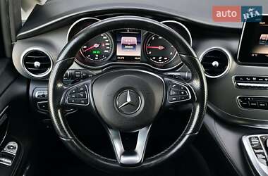 Минивэн Mercedes-Benz V-Class 2015 в 