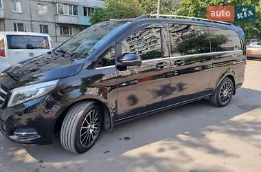 Минивэн Mercedes-Benz V-Class 2018 в 