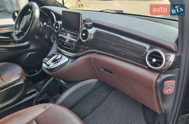 Минивэн Mercedes-Benz V-Class 2018 в 
