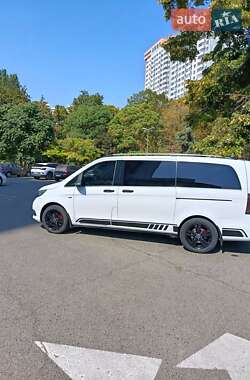 Минивэн Mercedes-Benz V-Class 2015 в 