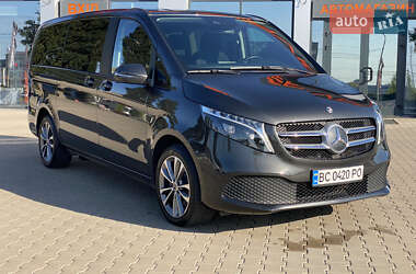 Минивэн Mercedes-Benz V-Class 2023 в 