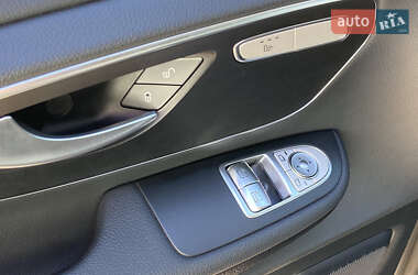 Минивэн Mercedes-Benz V-Class 2023 в 