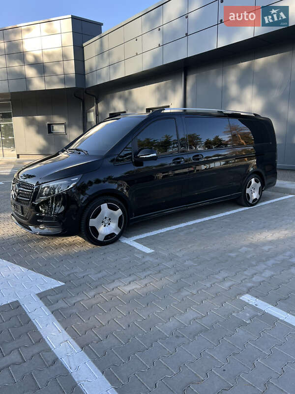 Минивэн Mercedes-Benz V-Class 2015 в Киеве