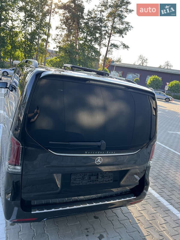 Минивэн Mercedes-Benz V-Class 2015 в Киеве