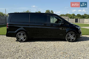 Минивэн Mercedes-Benz V-Class 2022 в 