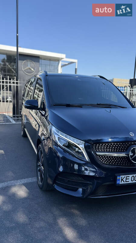 Минивэн Mercedes-Benz V-Class 2017 в Днепре фото 10 Минивэн Mercedes-Benz V-Class 2017 в Днепре