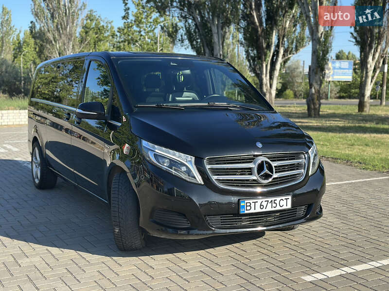 Минивэн Mercedes-Benz V-Class 2015 в Херсоне