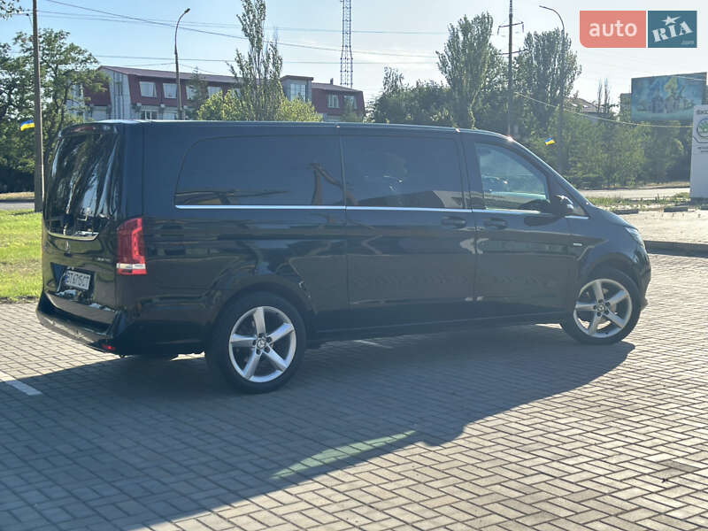Минивэн Mercedes-Benz V-Class 2015 в Херсоне
