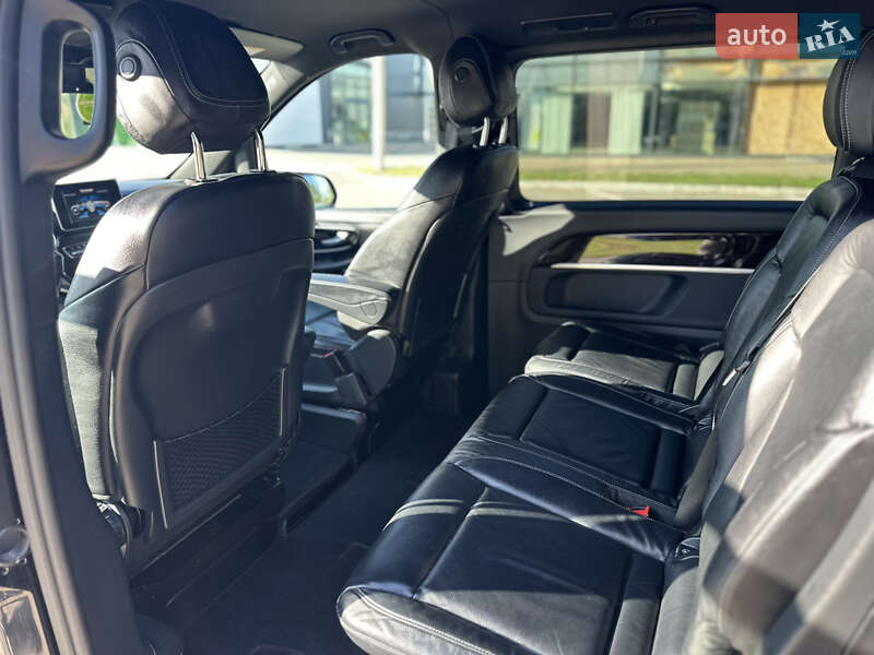 Минивэн Mercedes-Benz V-Class 2015 в Херсоне