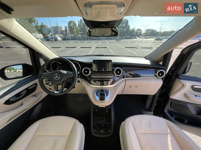 Минивэн Mercedes-Benz V-Class 2018 в Днепре фото 12 Минивэн Mercedes-Benz V-Class 2018 в Днепре