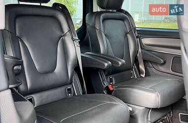 Минивэн Mercedes-Benz V-Class 2018 в 