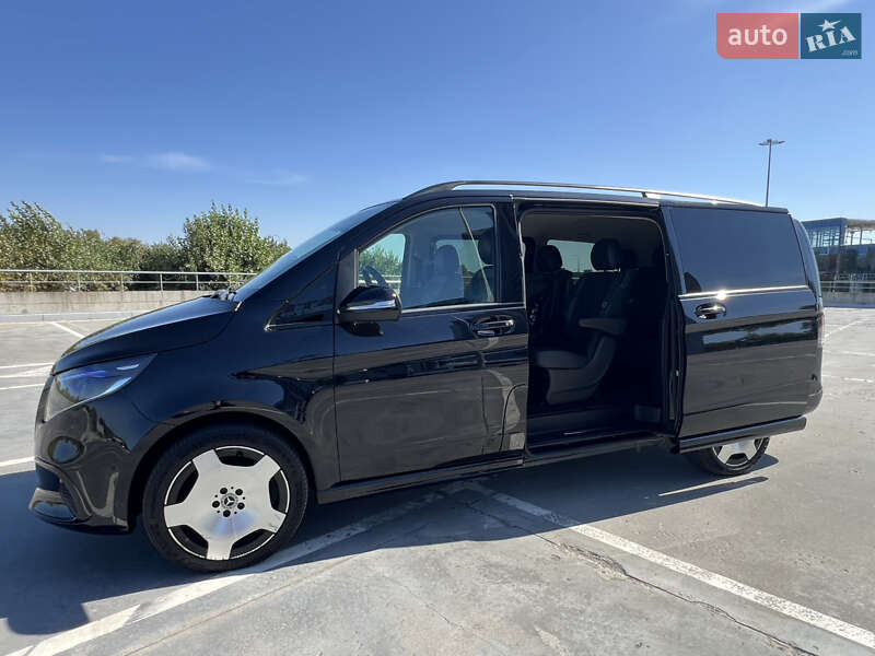 Мінівен Mercedes-Benz V-Class 2016 в Києві