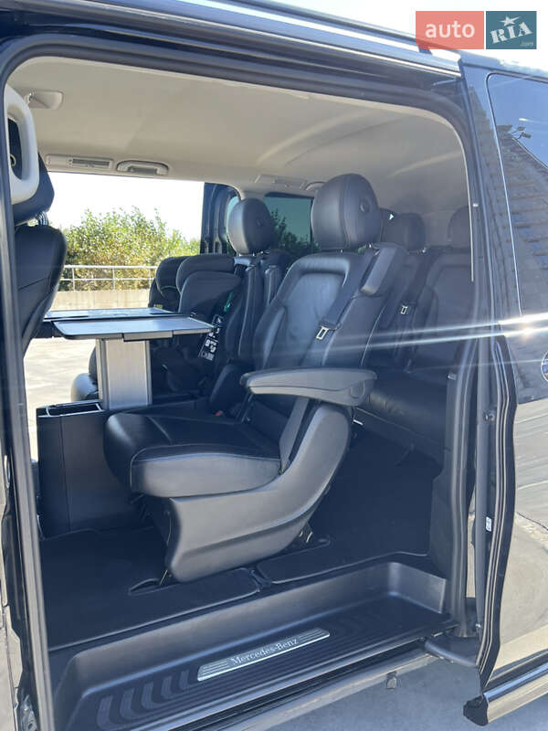 Мінівен Mercedes-Benz V-Class 2016 в Києві