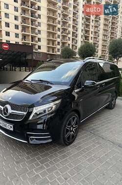 Mercedes-Benz V-Class 2017