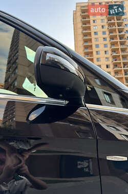 Минивэн Mercedes-Benz V-Class 2017 в 