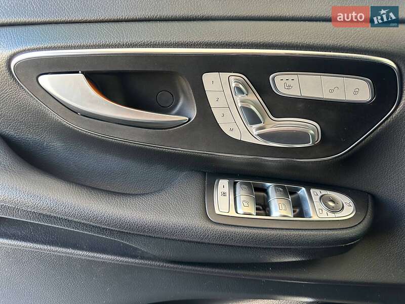 Минивэн Mercedes-Benz V-Class 2021 в Киеве