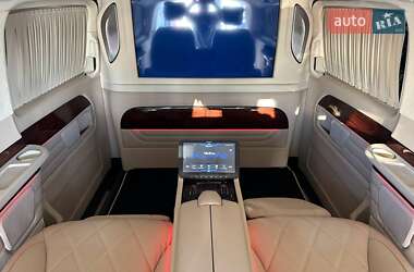 Минивэн Mercedes-Benz V-Class 2021 в 
