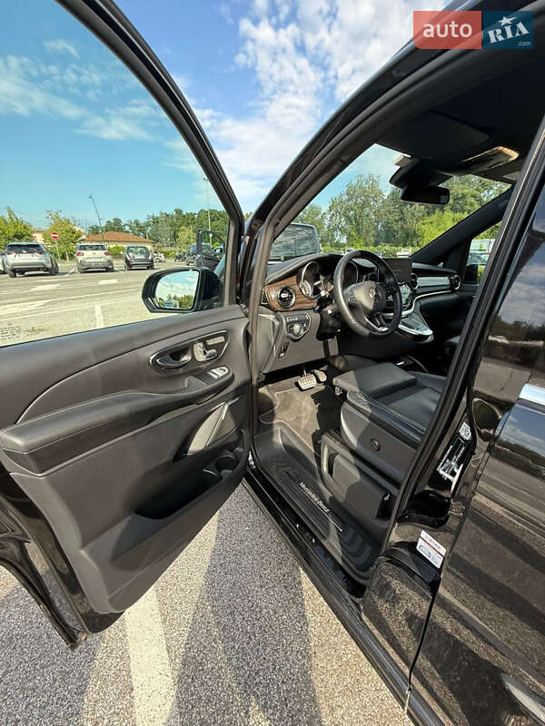 Мінівен Mercedes-Benz V-Class 2023 в Києві