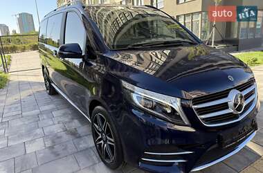 Минивэн Mercedes-Benz V-Class 2019 в 