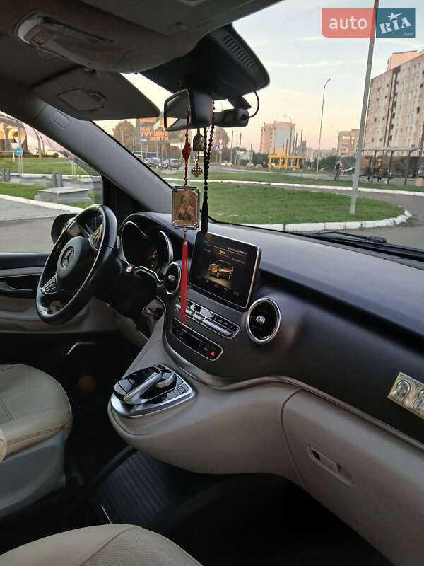 Минивэн Mercedes-Benz V-Class 2014 в Ровно