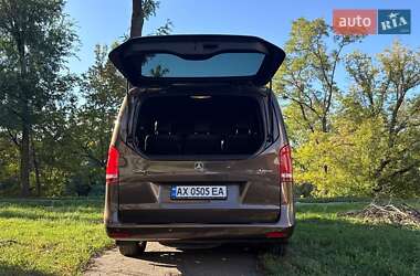 Минивэн Mercedes-Benz V-Class 2016 в 