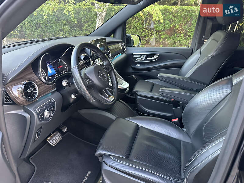 Минивэн Mercedes-Benz V-Class 2023 в Одессе