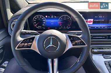 Минивэн Mercedes-Benz V-Class 2024 в 