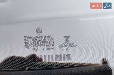 Мінівен Mercedes-Benz V-Class 2021 в 