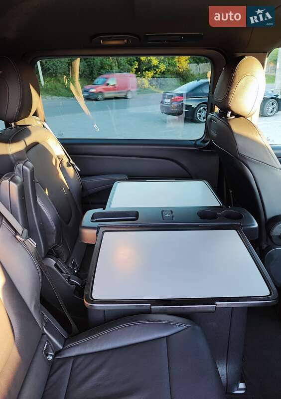 Минивэн Mercedes-Benz V-Class 2021 в Черновцах