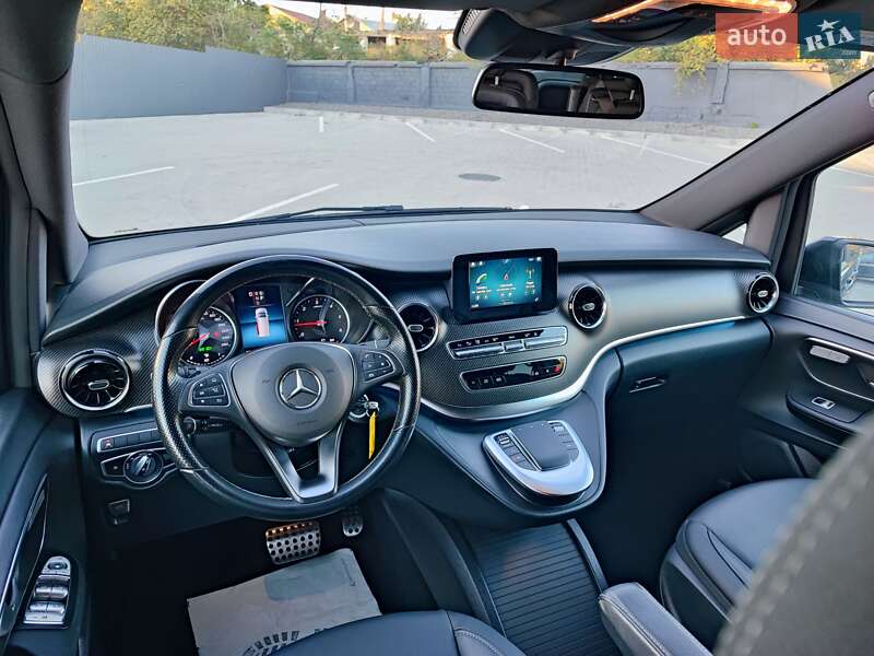 Минивэн Mercedes-Benz V-Class 2021 в Черновцах