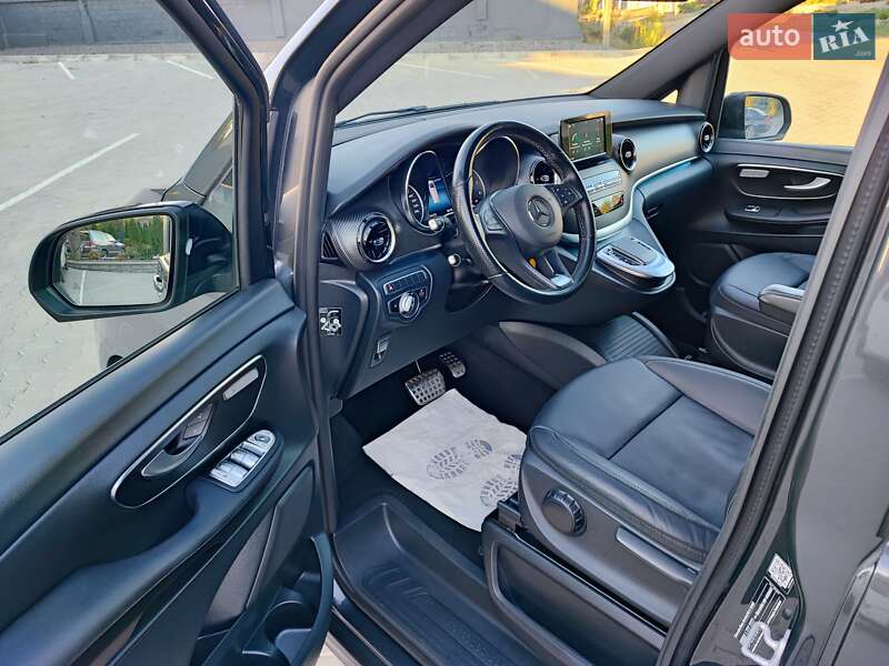 Минивэн Mercedes-Benz V-Class 2021 в Черновцах